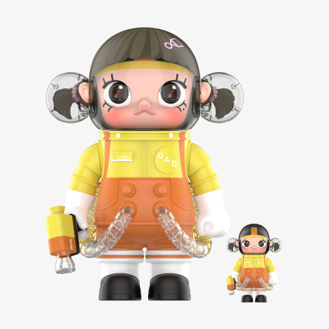 MEGA SPACE MOLLY 400% Sanrio Characters Series