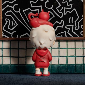 Hirono x Keith Haring Figure