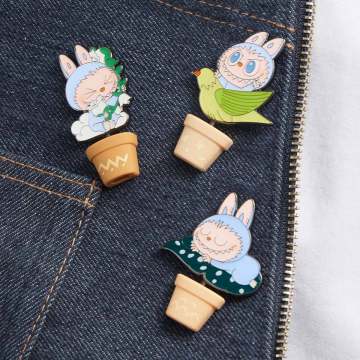 THE MONSTERS FALL IN WILD SERIES-Badge Blind Box